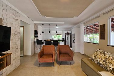 Casa &agrave; venda - 260m&sup2; - Clube Uva