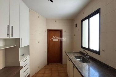 Apartamento &agrave; venda - 103m&sup2; - Centro