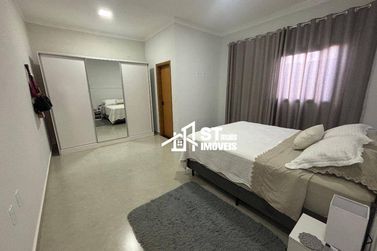 Casa &agrave; venda - 140m&sup2; - Jardim Panorama