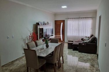Casa &agrave; venda - 180m&sup2; - Jardim Brasil