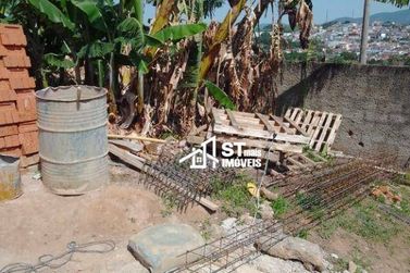 Terreno &agrave; venda - 202m&sup2; - Jardim Videiras