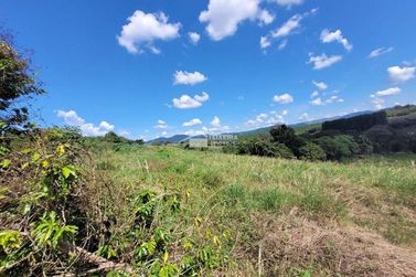 Terreno &agrave; venda - 27000m&sup2; - Clube Campestre