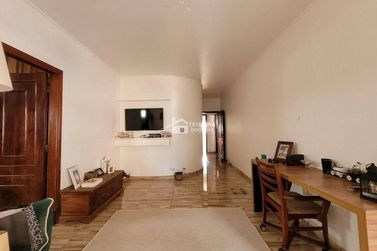 Casa &agrave; venda - 334m&sup2; - Centro