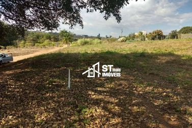 Terreno &agrave; venda - 1100m&sup2; - Rural