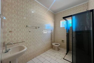 Casa para alugar - 203m&sup2; - Centro