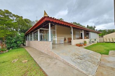 Casa &agrave; venda - 260m&sup2; - Clube Uva