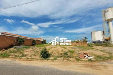 Terreno &agrave; venda - 215m&sup2; - David de Paula