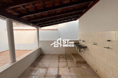 Casa &agrave; venda - 69m&sup2; - Jardim Rio Branco