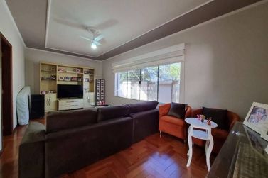 Casa &agrave; venda - 265m&sup2; - Portal do Sol