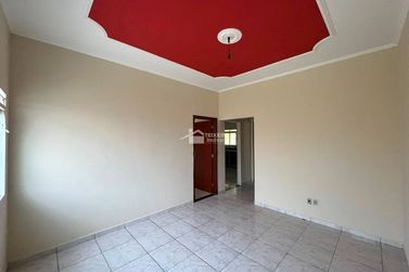 Casa para alugar - 200m&sup2; - Jardim Ip&ecirc;