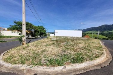 Terreno &agrave; venda - 443m&sup2; - Jardim Lima