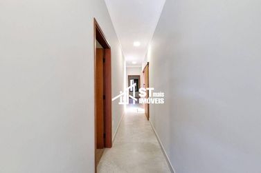 Casa &agrave; venda - 210m&sup2; - Jardim Mantiqueira 2