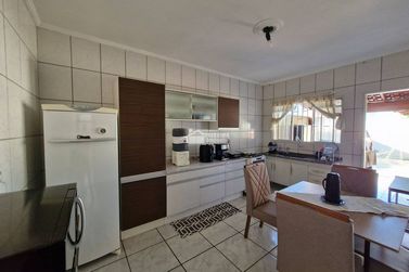 Casa &agrave; venda - 104m&sup2; - Portal do Sol