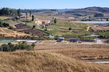 Terreno &agrave; venda - 1000m&sup2; - Quinta das Flores