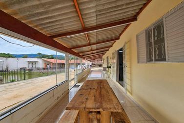 Ch&aacute;cara &agrave; venda - 443m&sup2; - Vargem do Rigoni