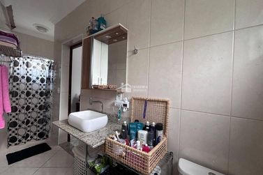 Casa &agrave; venda - 99m&sup2; - Centro