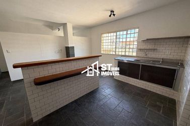 Apartamento para alugar - 60m&sup2; - Centro