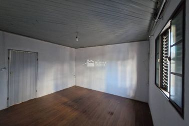 Casa &agrave; venda - 81m&sup2; - Centro