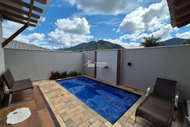 Casa &agrave; venda - 203m&sup2; - Jardim Mantiqueira II
