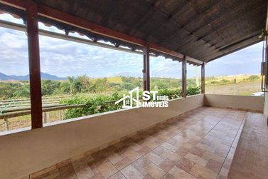 Ch&aacute;cara &agrave; venda - 750m&sup2; - Retirinho