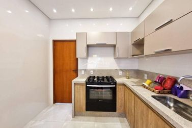 Casa &agrave; venda - 200m&sup2; - Jardim Alfa