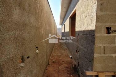 Casa &agrave; venda - 250m&sup2; - Jardim Lima