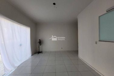 Casa &agrave; venda - 202m&sup2; - 