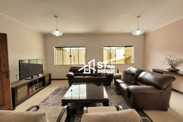 Casa &agrave; venda - 304m&sup2; - Mantiqueira Boulevard