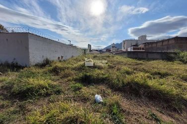 Terreno &agrave; venda - 361m&sup2; - Vila Mosconi