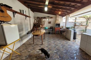 Casa &agrave; venda - 180m&sup2; - Jardim Alvorada