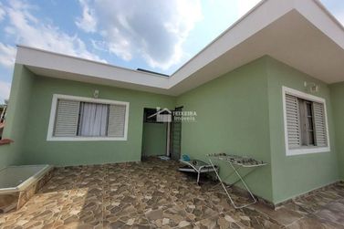 Casa &agrave; venda - 340m&sup2; - Centro