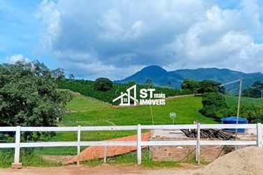 Ch&aacute;cara &agrave; venda - 950m&sup2; - Zona Rural