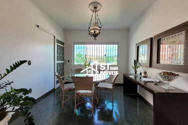 Casa &agrave; venda - 334m&sup2; - Centro