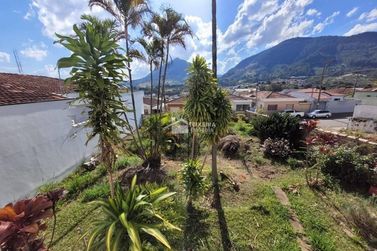 Casa &agrave; venda - 283m&sup2; - Centro