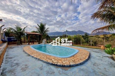 Ch&aacute;cara &agrave; venda - 750m&sup2; - Retirinho