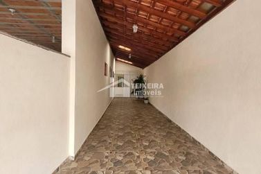 Casa &agrave; venda - 340m&sup2; - Centro