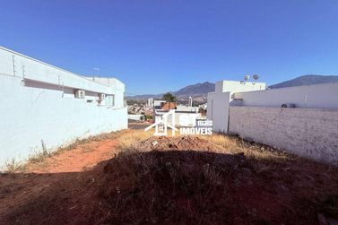 Terreno &agrave; venda - 330m&sup2; - Jardim It&aacute;lia