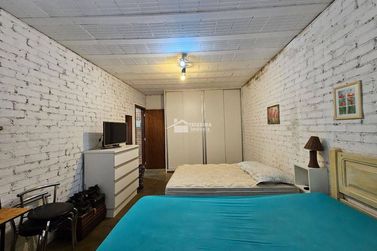 Casa &agrave; venda - 300m&sup2; - Centro