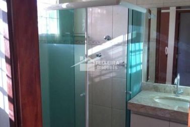 Casa &agrave; venda - 216m&sup2; - Centro