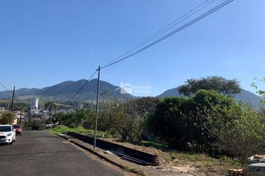 Terreno &agrave; venda - 1500m&sup2; - Vila Mosconi