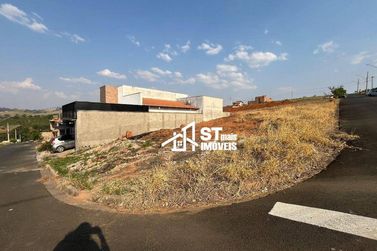 Terreno &agrave; venda - 298m&sup2; - Veredas da Serra