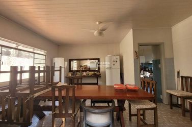 Casa &agrave; venda - 150m&sup2; - Centro