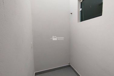 Sobrado &agrave; venda - 100m&sup2; - Jardim Portal da Mantiqueira