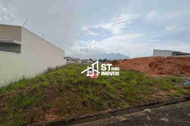 Terreno &agrave; venda - 200m&sup2; - Jardim Mirante