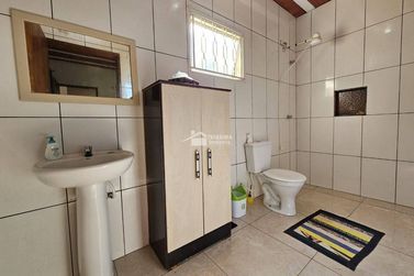 Ch&aacute;cara &agrave; venda - 90m&sup2; - Zona Rural
