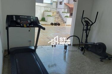 Apartamento &agrave; venda - 240m&sup2; - Centro