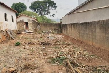Terreno &agrave; venda - 154m&sup2; - 