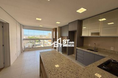 Apartamento &agrave; venda - 84m&sup2; - Centro
