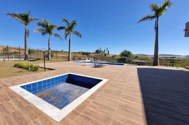 Terreno &agrave; venda - 1000m&sup2; - Quinta das Flores