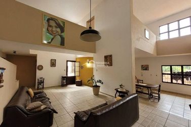 Casa &agrave; venda - 320m&sup2; - Vila Mosconi